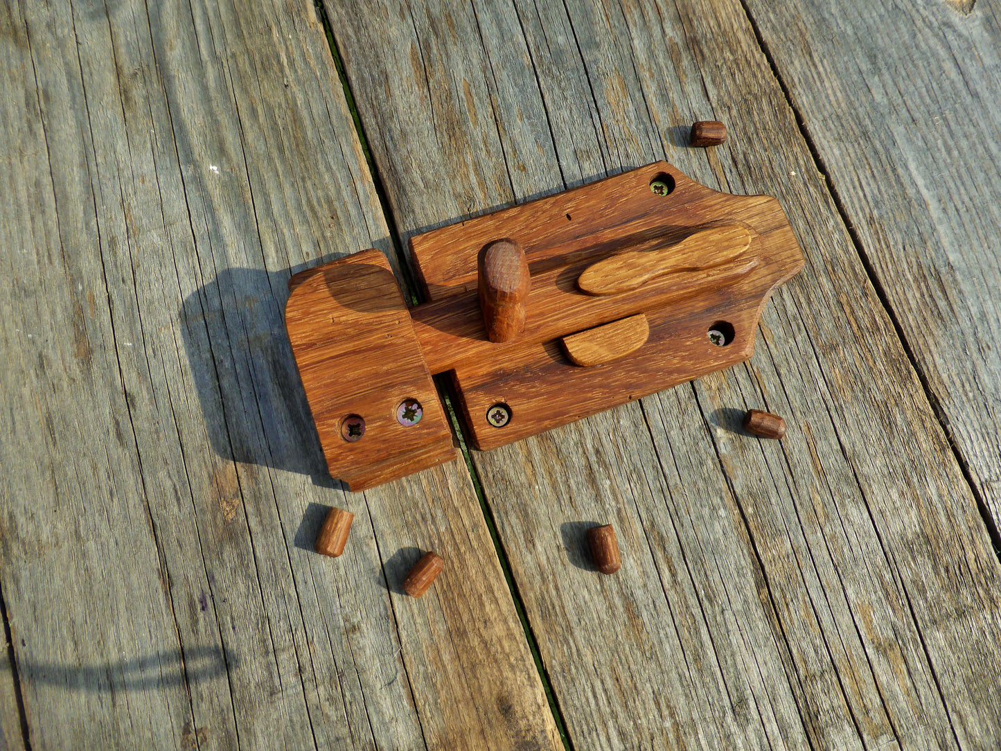 Türriegel zum klappen aus altem Eichen-Holz