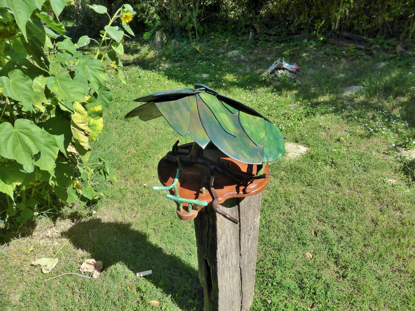 Vogelfutterhaus mit grünem Dach und Meisenknödelhalter - BalkanwoodDesign Handmade