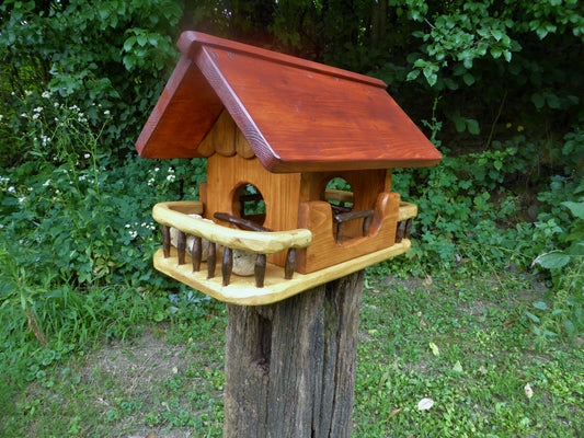 Vogelfutterhaus mit rotem  Dach und   Meisenknödelhalter - BalkanwoodDesign Handmade