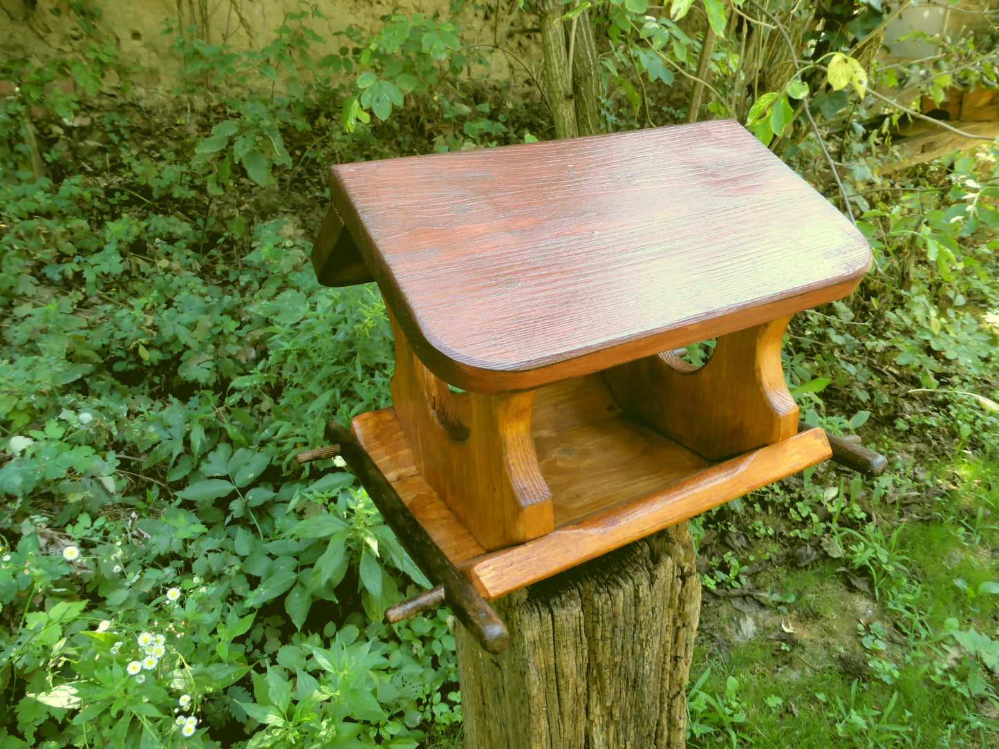 Vogelfutterhaus reine Handarbeit Gartendeko zum aufhängen oder hinstellen - BalkanwoodDesign Handmade