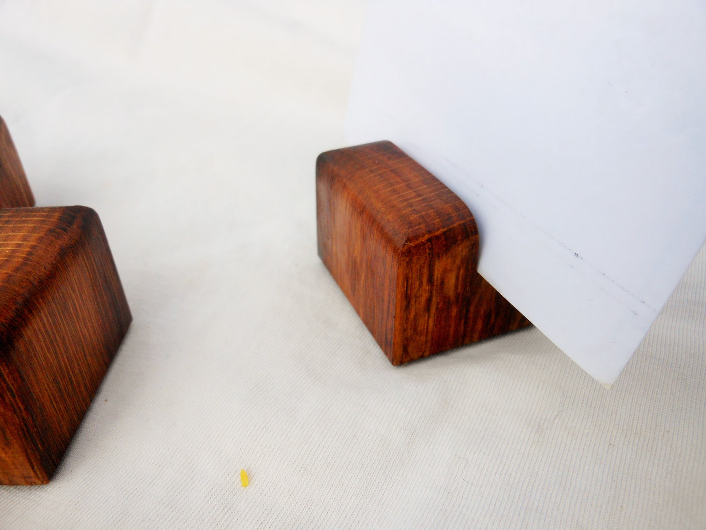 Tischkartenhalter Platzkartenhalter Kartenhalter aus uralter Eiche Hochzeit Feier - BalkanwoodDesign Handmade