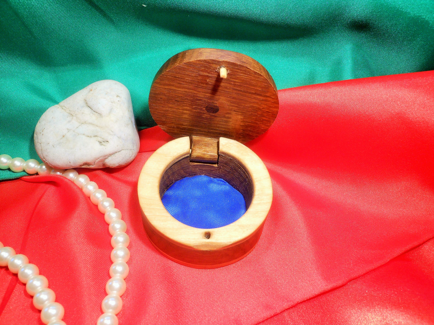 Ringdose Ringbox Holzringdose Schmuckbox Handarbeit Geschenk Hochzeit Heiratsantrag - BalkanwoodDesign Handmade