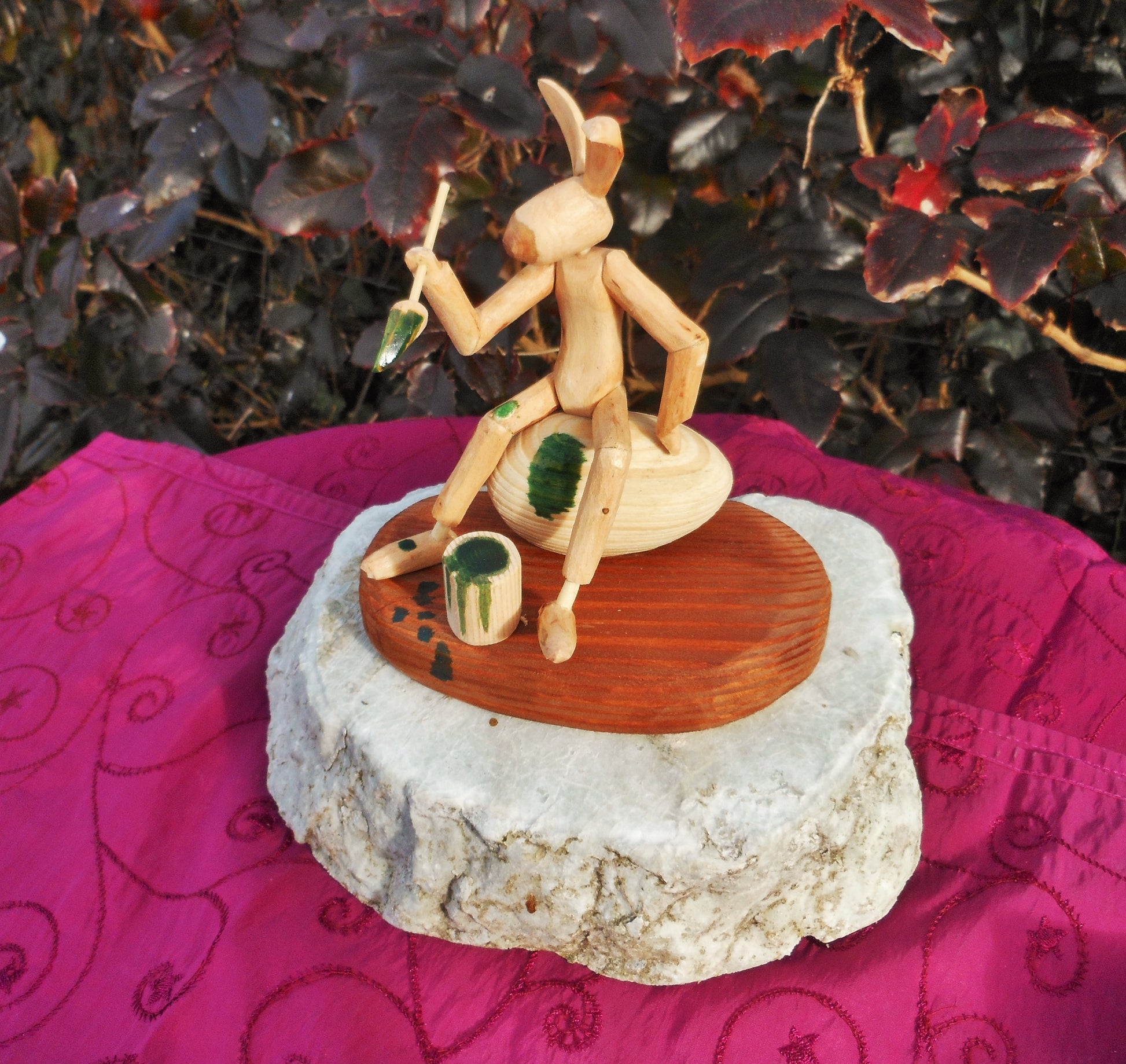 Ostern Osterhase malender Hase  Osterei Osterdeko Festagsdeko Easterbunny - BalkanwoodDesign Handmade