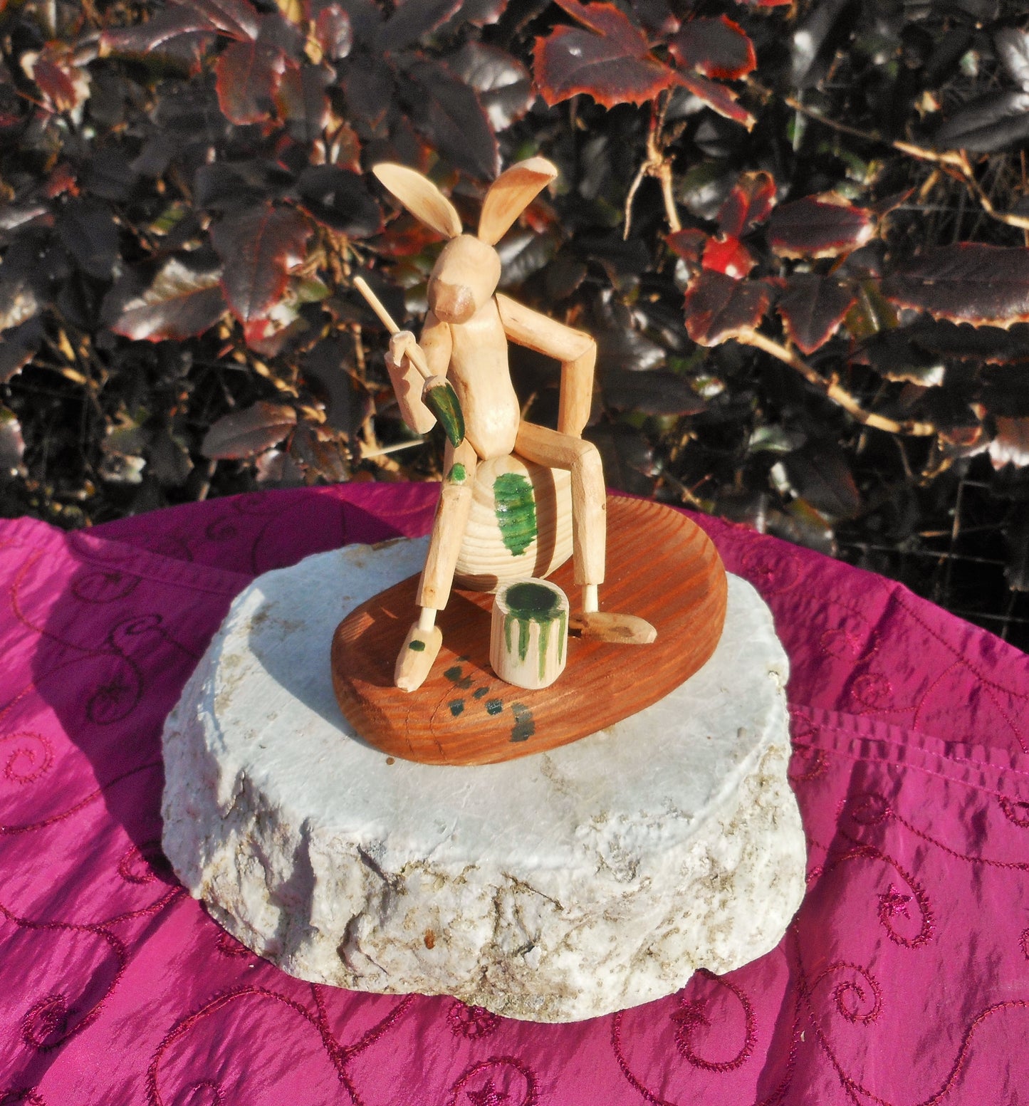 Ostern Osterhase malender Hase  Osterei Osterdeko Festagsdeko Easterbunny - BalkanwoodDesign Handmade