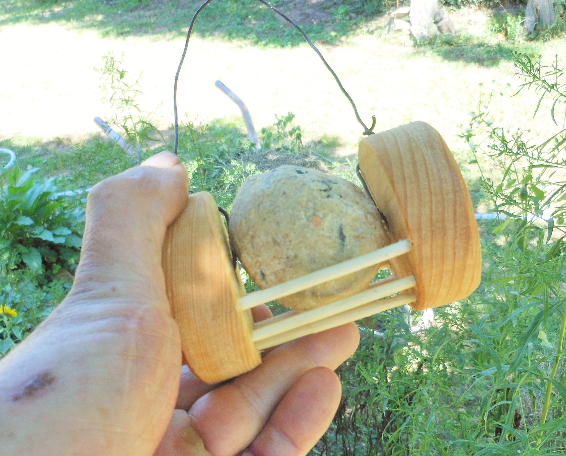 Meisenknödelhalter für Knödel ohne Netz zum aufhängen - BalkanwoodDesign Handmade