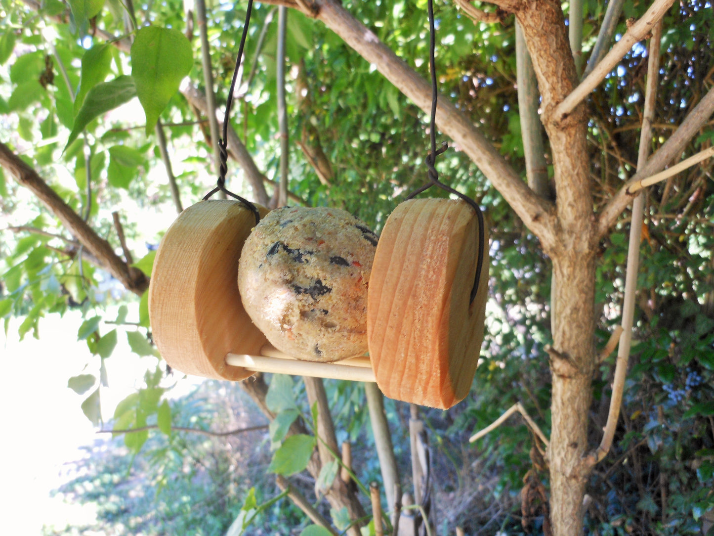 Meisenknödelhalter für Knödel ohne Netz zum aufhängen - BalkanwoodDesign Handmade