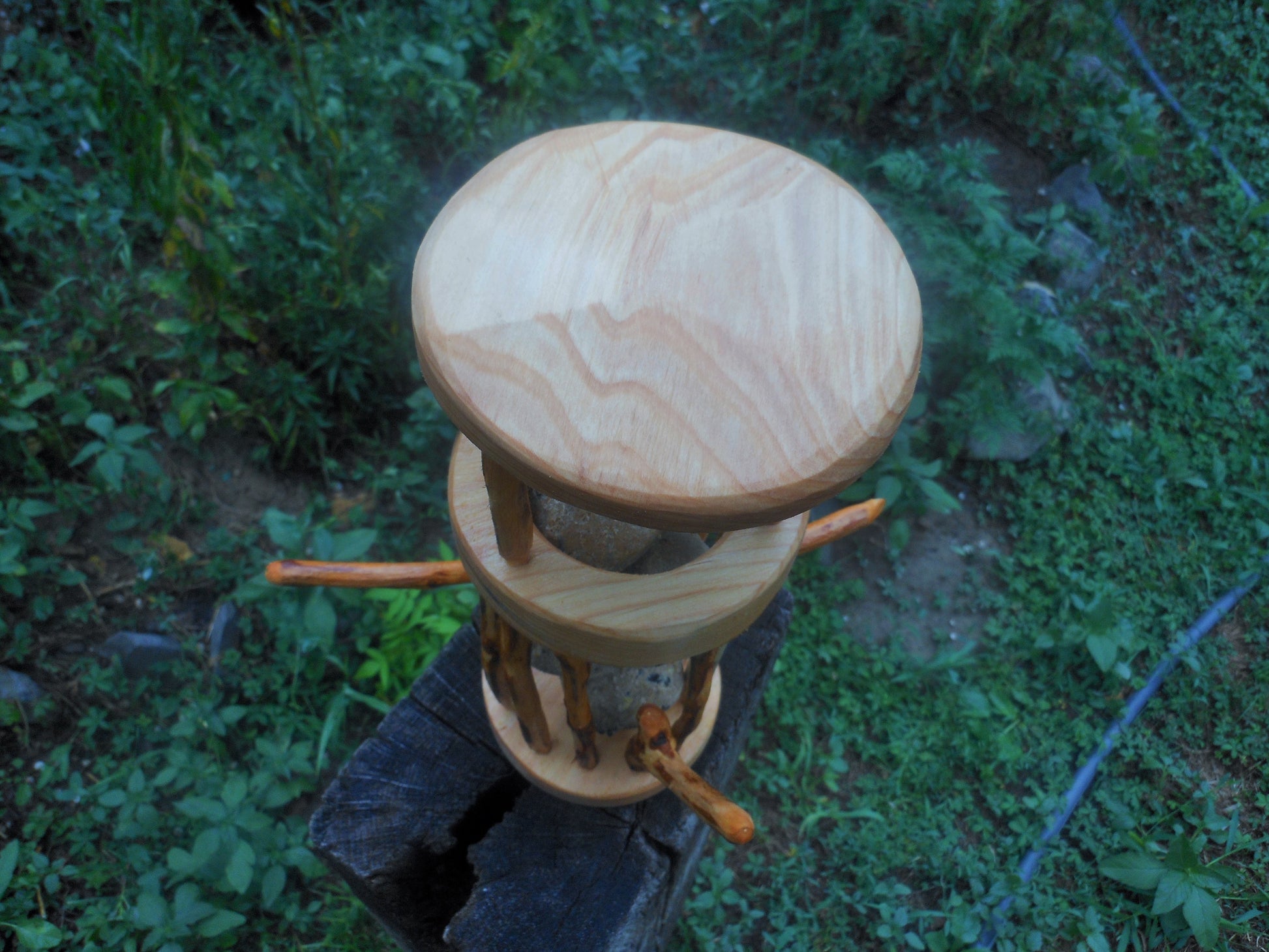 Meisenknödelhalter mit Dach für Knödel ohne Netz Vogelfutterstation Handarbeit - BalkanwoodDesign Handmade