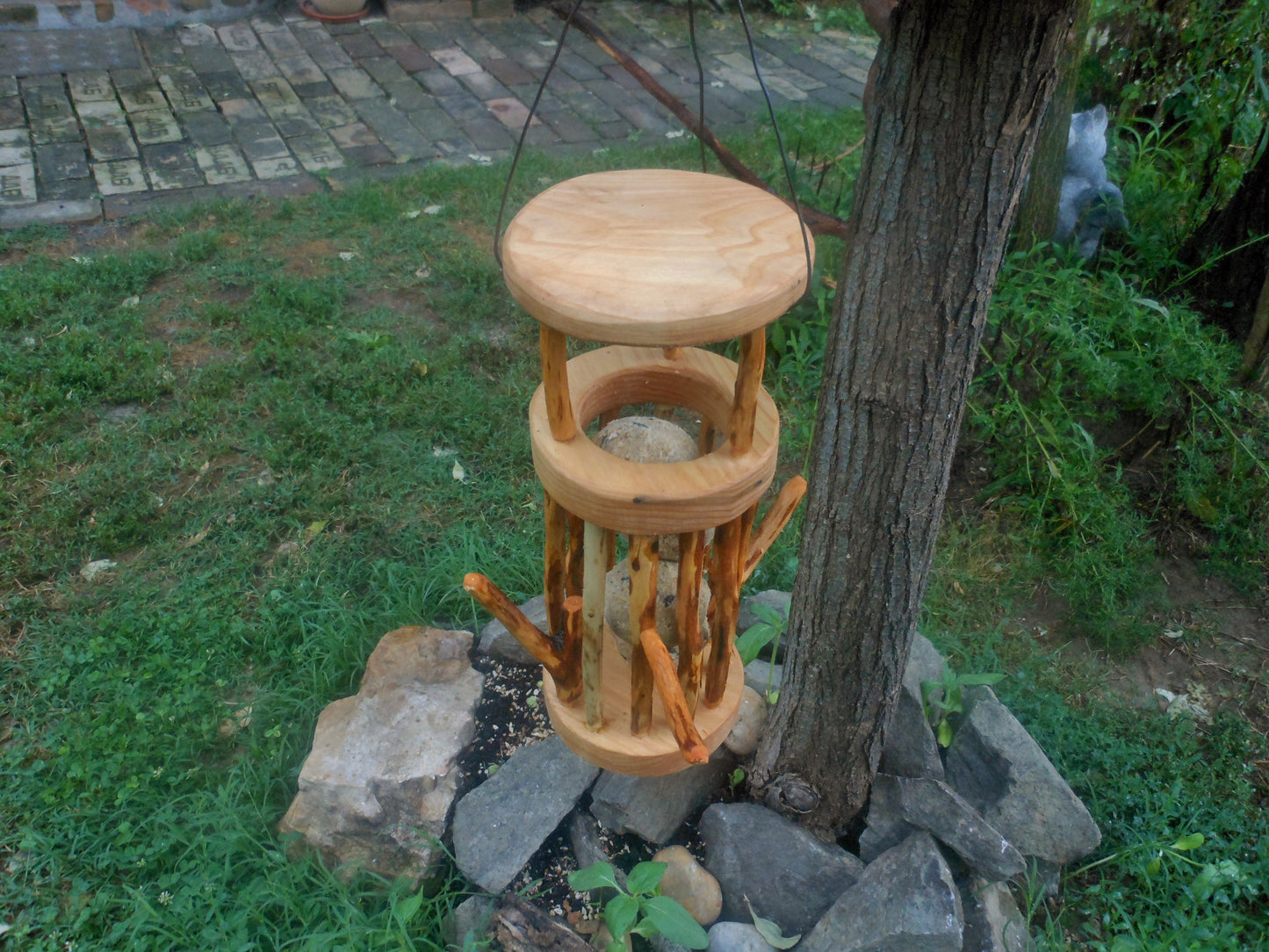 Meisenknödelhalter mit Dach für Knödel ohne Netz Vogelfutterstation Handarbeit - BalkanwoodDesign Handmade