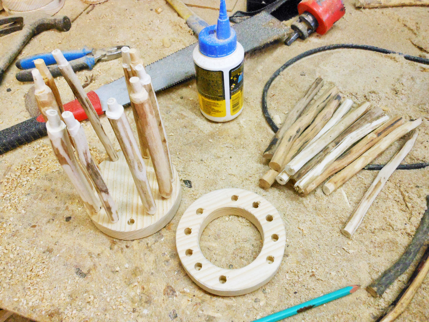 Meisenknödelhalter mit Dach für Knödel ohne Netz Vogelfutterstation Handarbeit - BalkanwoodDesign Handmade