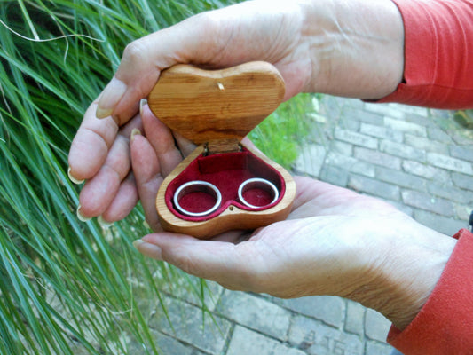 Ringbox  Ringdose Schmuckdose Handarbeit Hochzeit Trauzeuge upcycling - BalkanwoodDesign Handmade