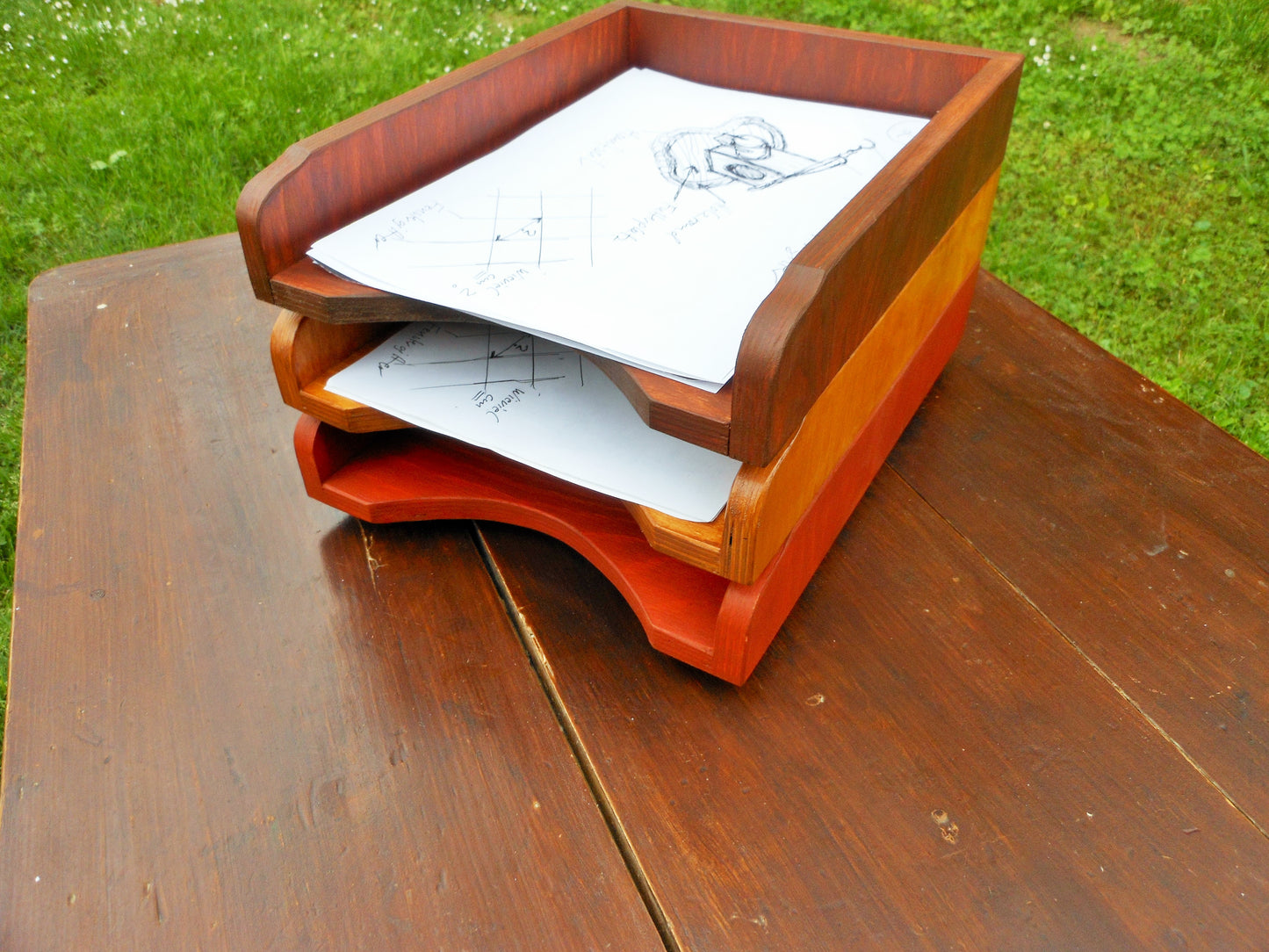 Schreibtischablagen Briefablage Briefkorb aus Betonschalplatten (upcycling) Handarbeit - BalkanwoodDesign Handmade