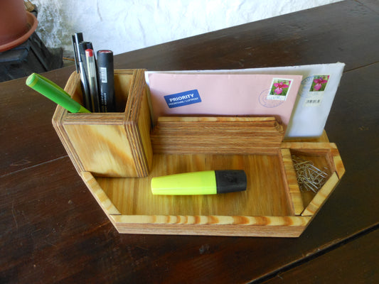 Schreibtisch-Organizer Upcycling aus Sperrholz Organizer für´s stylische Büro Handarbeit Nachhaltig - BalkanwoodDesign Handmade