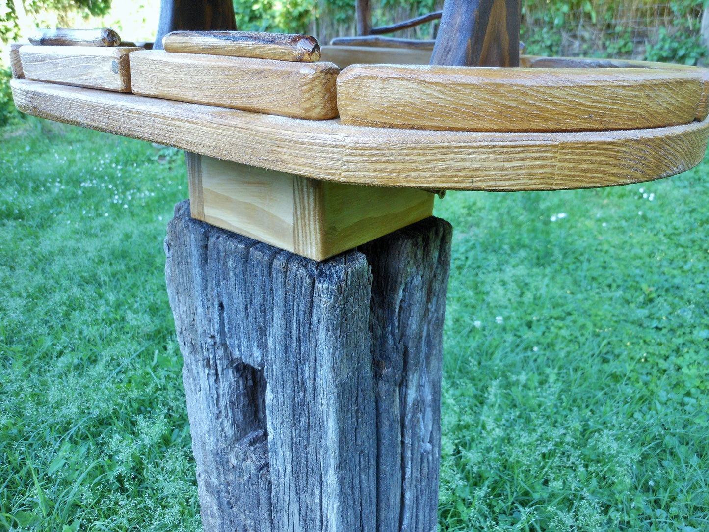 Vogelhausbefestigung für Pfähle - BalkanwoodDesign Handmade