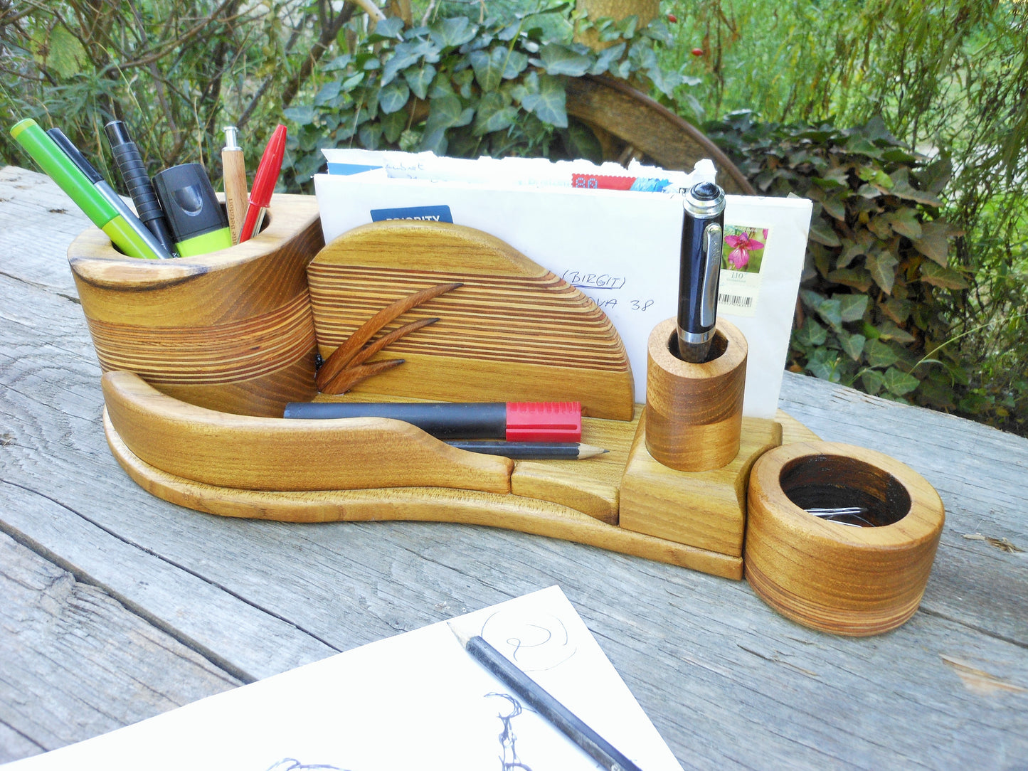 Schreibtisch-Organizer Vintage-Look aus uraltem Holz Organizer für´s anspruchsvolle Büro - BalkanwoodDesign Handmade