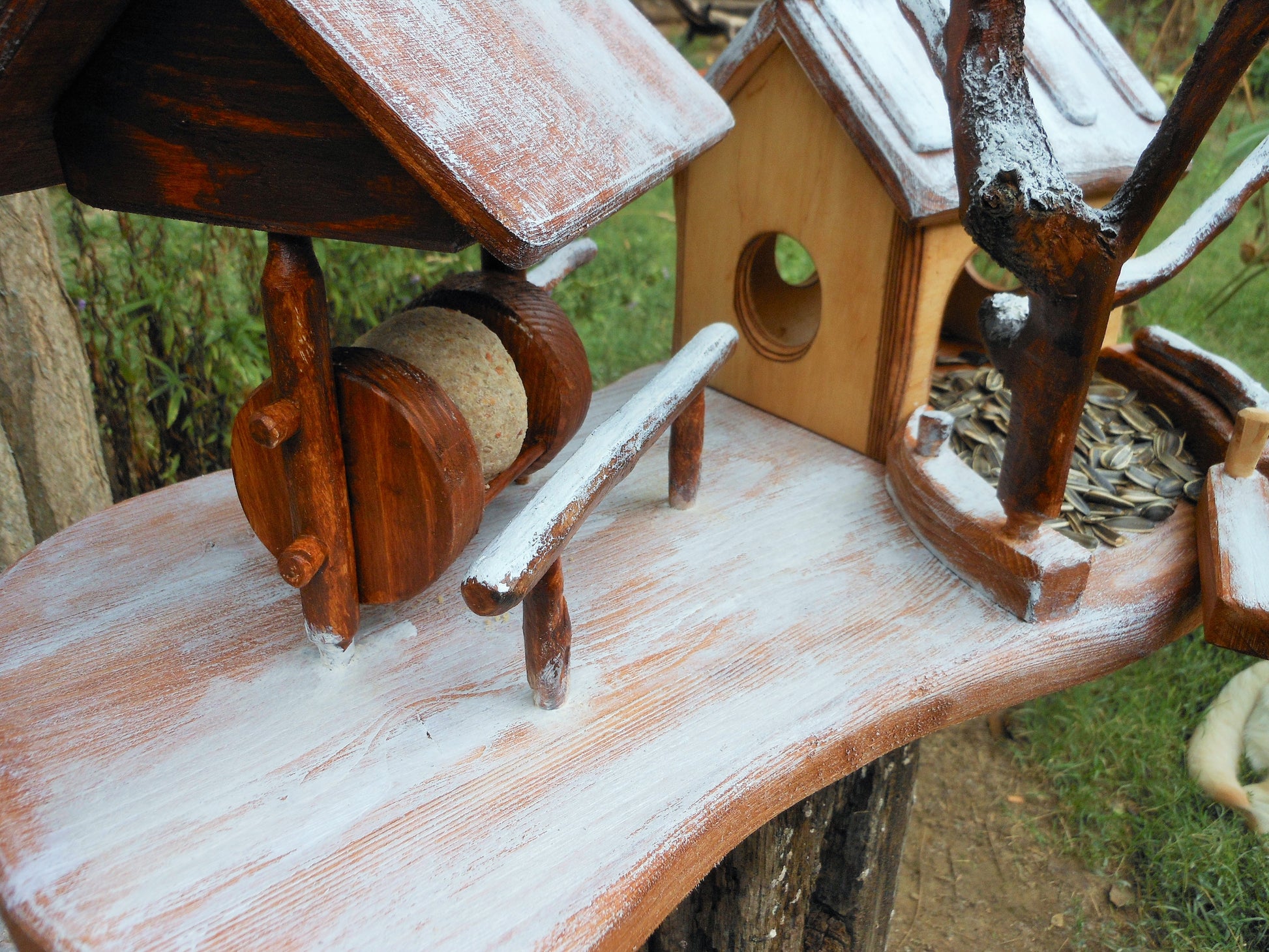 Vogelfutterhaus – Winterlandschaft  Birdfeeder Winter - BalkanwoodDesign Handmade