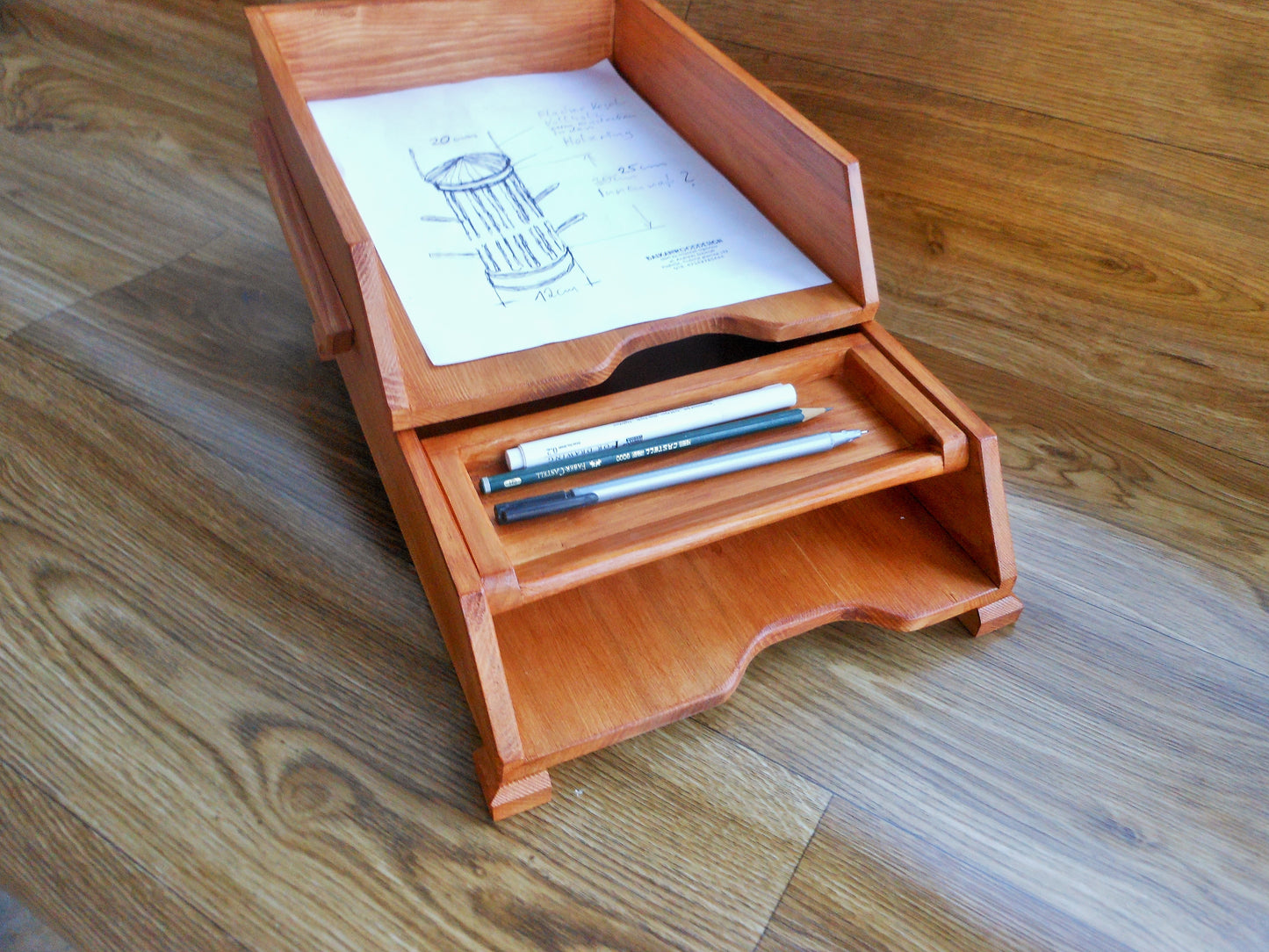 Schreibtischablagen mit Siftablage für A4-Format aus altem Nadelholz Desk shelves with pen tray for A4 format from old coniferous wood - BalkanwoodDesign Handmade