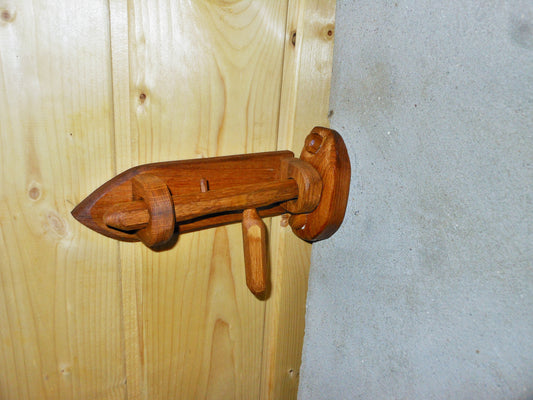 Türriegel aus altem Eichen-Holz Door latch made of old oak wood - BalkanwoodDesign Handmade