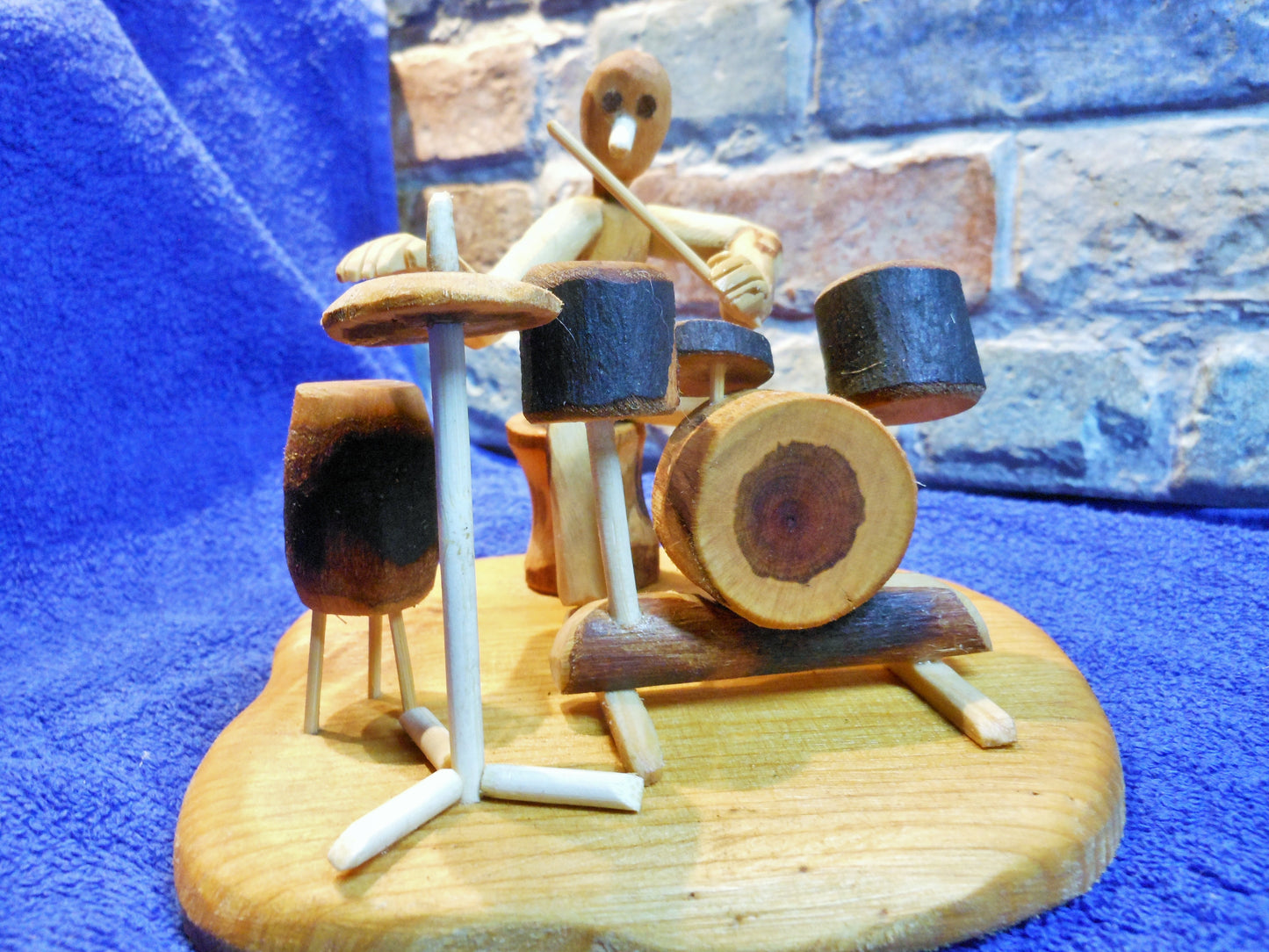 Schlagzeuger Drummer Musiker Holzfigur Handarbeit Naturäste - BalkanwoodDesign Handmade