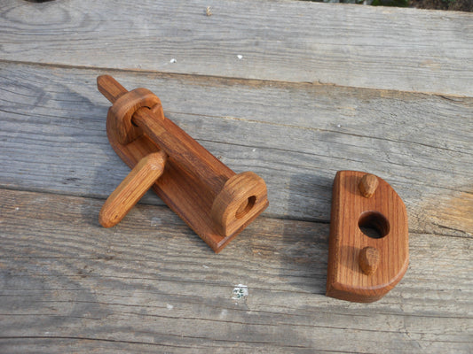 Türriegel aus altem Eichen-Holz Door latch made of old oak wood - BalkanwoodDesign Handmade
