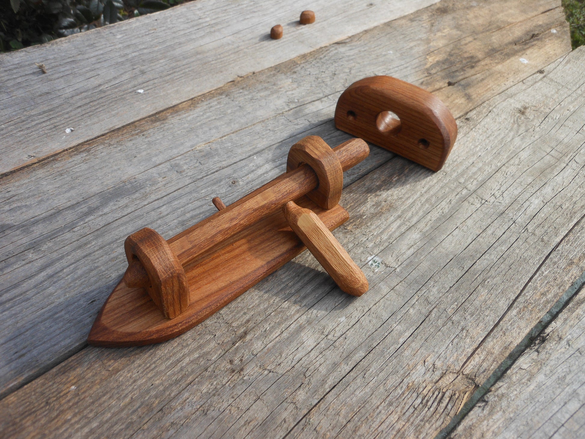 Türriegel aus altem Eichen-Holz Door latch made of old oak wood - BalkanwoodDesign Handmade