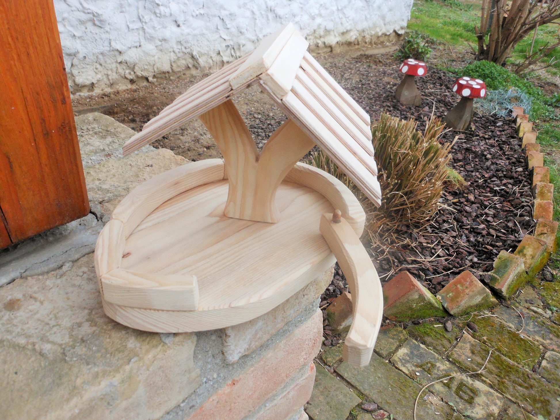 Vogelfutterhaus klein Handarbeit unbehandeltes  Altes Nadelholz zum Selbstbemalen - BalkanwoodDesign Handmade