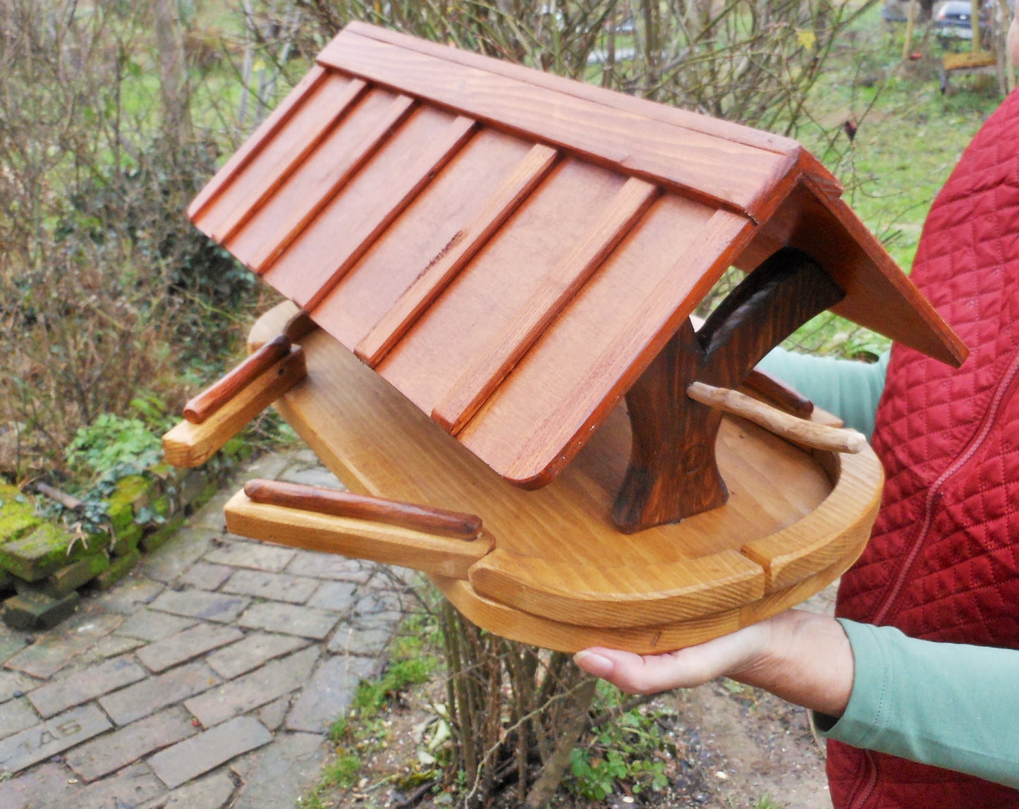 Vogelfutterhaus reine Handarbeit für große Gartenvögel - BalkanwoodDesign Handmade
