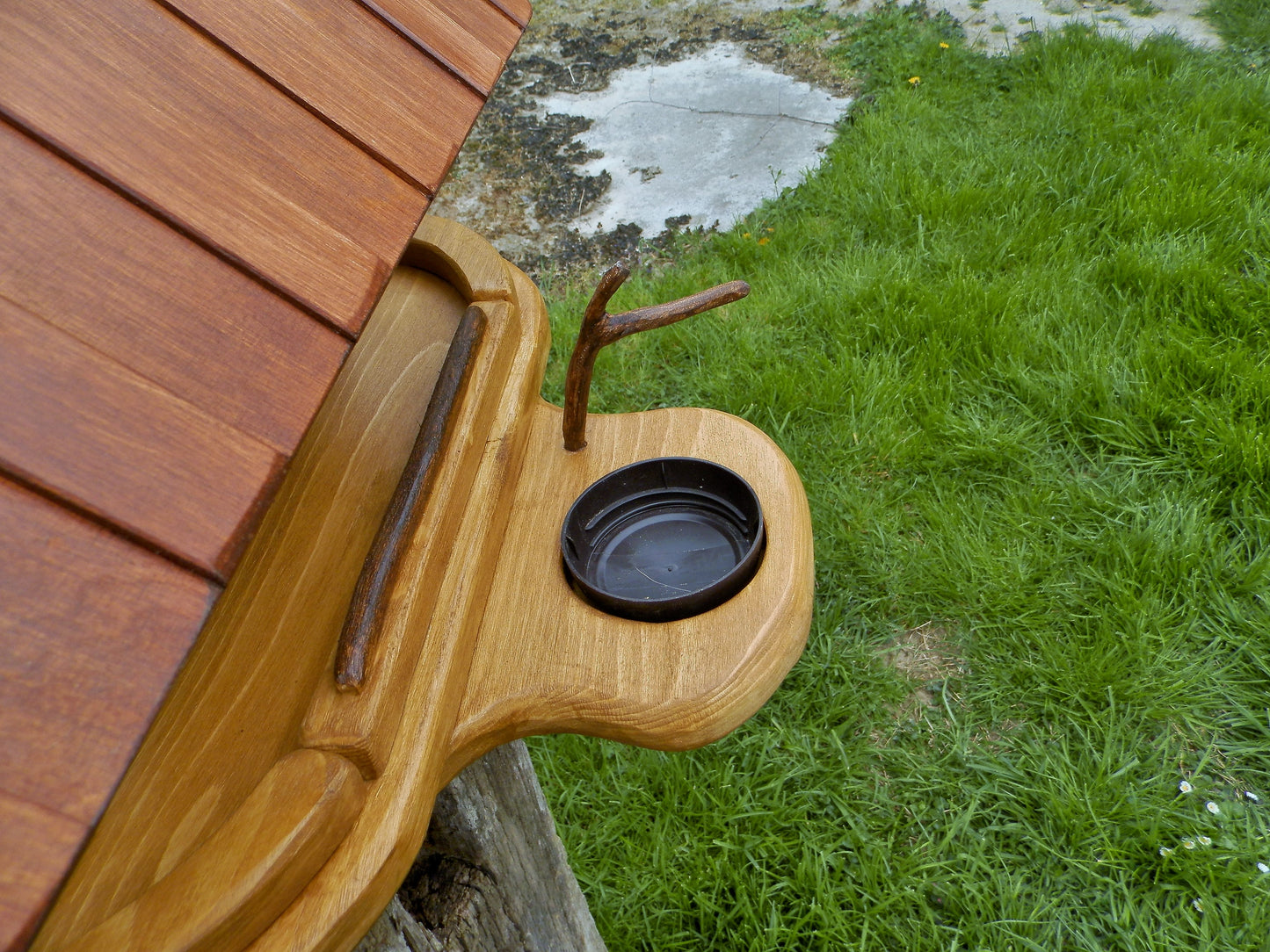 Vogelfutterhaus groß mit Upcycling Tränke reine Handarbeit Gartenvögel - BalkanwoodDesign Handmade