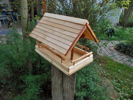 Vogelfutterhaus groß Vogelhäuschen Vogelfutterstation Handarbeit Umweltfreundlich - BalkanwoodDesign Handmade