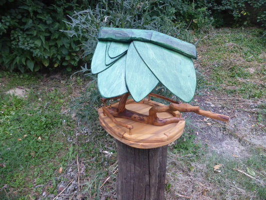 Vogelhaus Naturform mit grünem Dach - BalkanwoodDesign Handmade