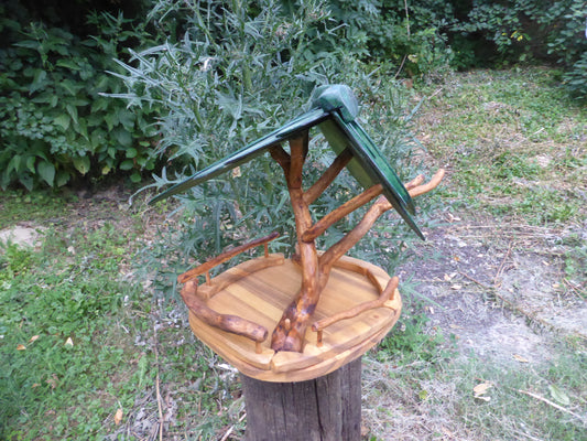 Vogelhaus Naturform mit grünem Dach - BalkanwoodDesign Handmade