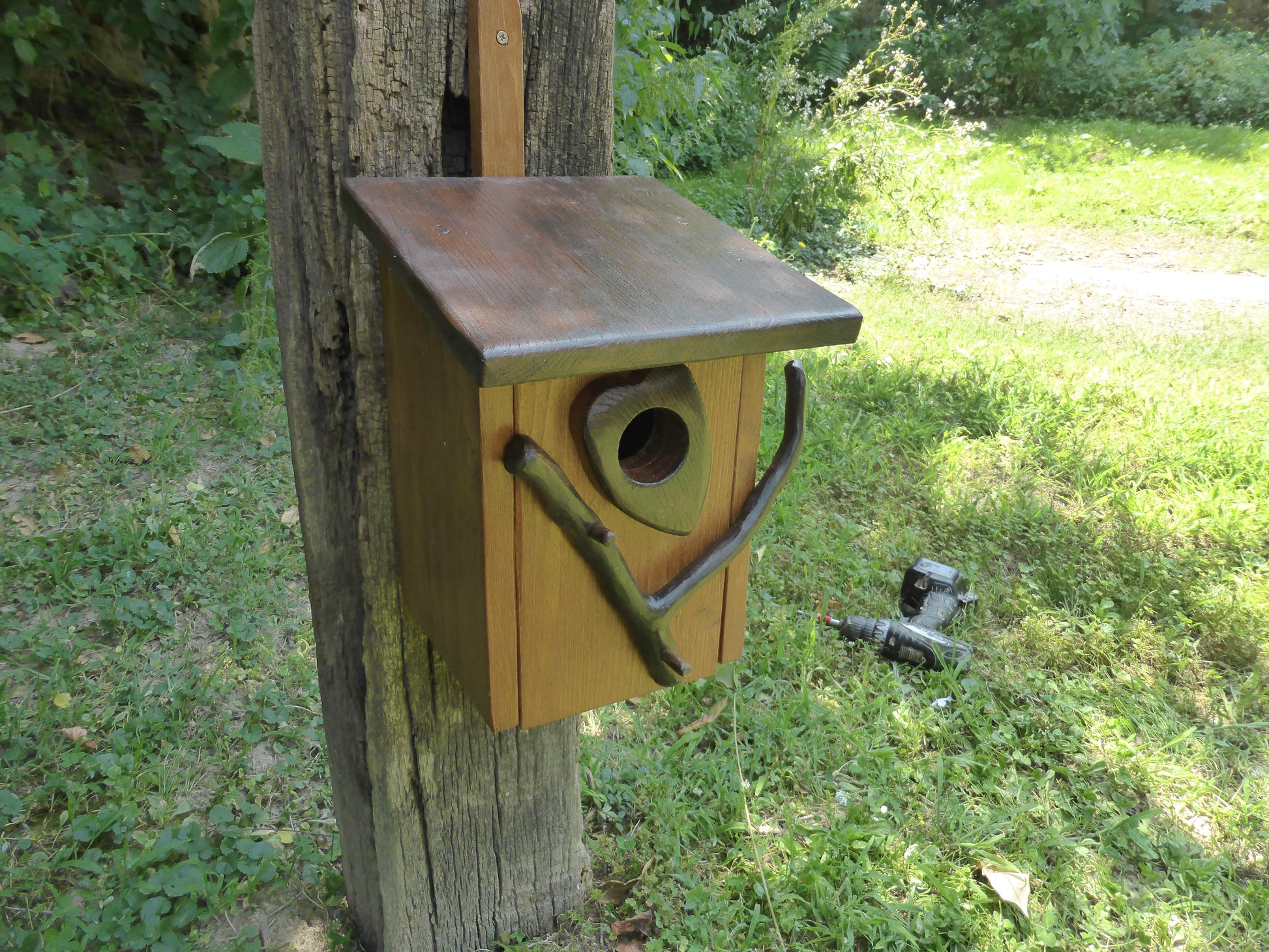 Vogelnistkasten Nistkasten für Stare und Kleiber Handarbeit Altholz Upcycling - BalkanwoodDesign Handmade