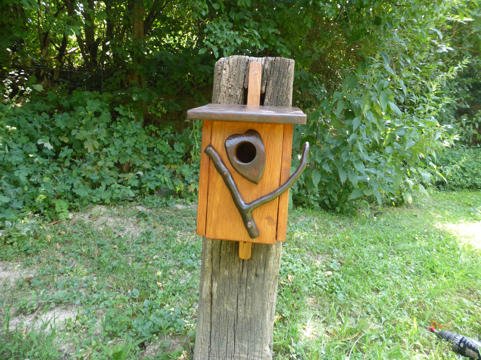 Vogelnistkasten Nistkasten für Stare und Kleiber Handarbeit Altholz Upcycling - BalkanwoodDesign Handmade