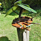 Vogelfutterhaus mit grünem Dach und Meisenknödelhalter - BalkanwoodDesign Handmade