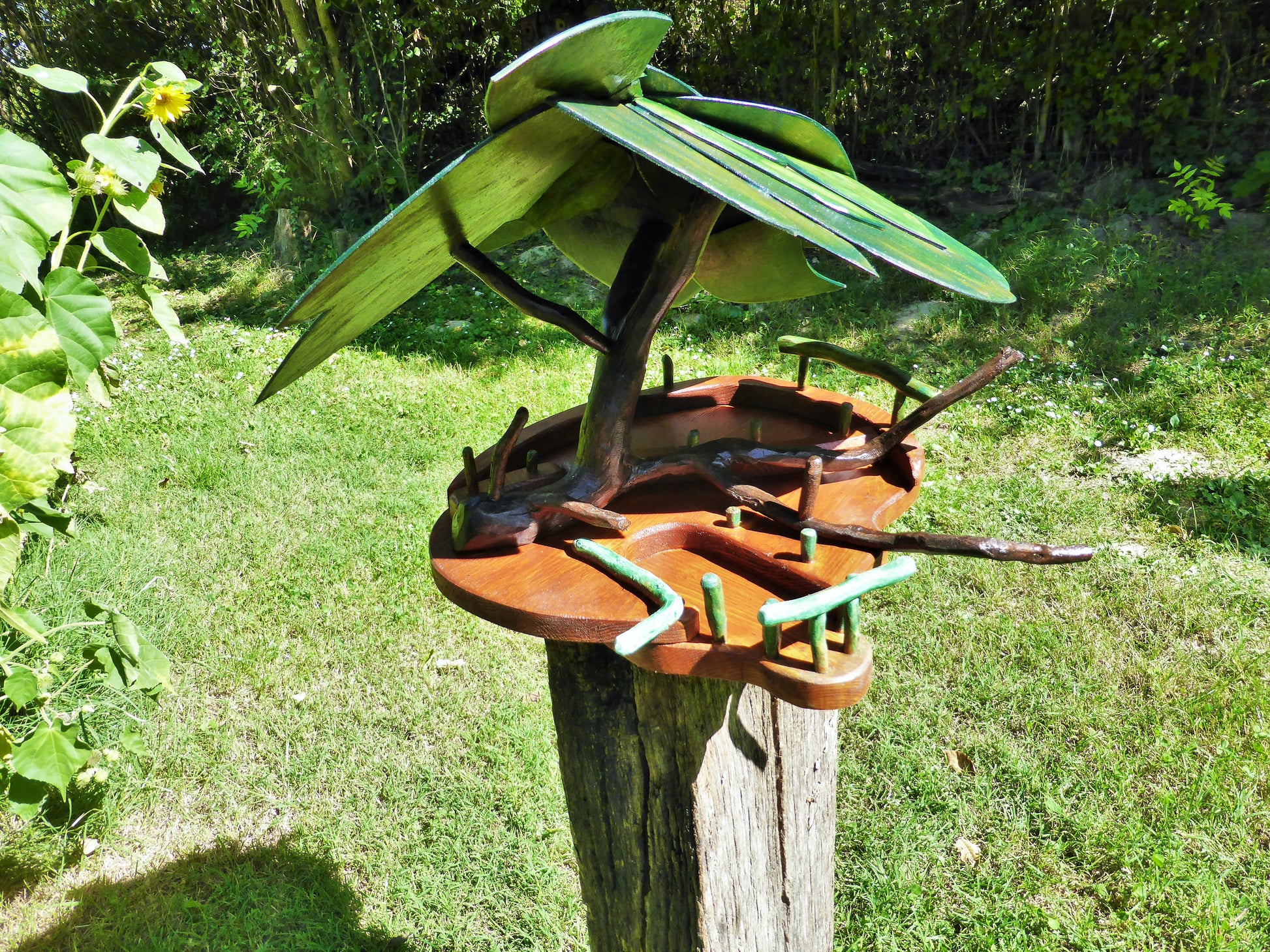 Vogelfutterhaus mit grünem Dach und Meisenknödelhalter - BalkanwoodDesign Handmade