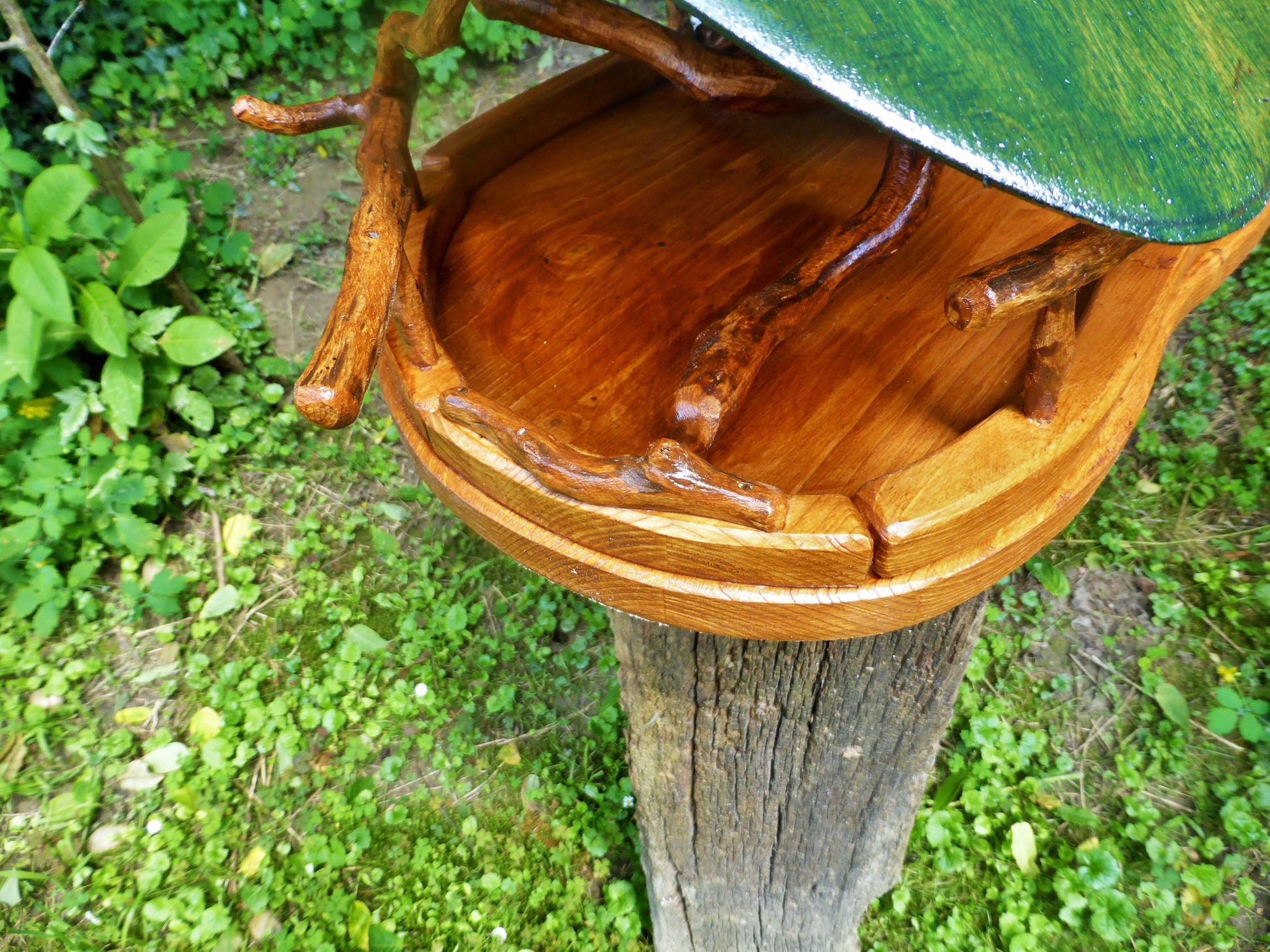 Vogelfutterhaus mit grünem Dach Handarbeit - BalkanwoodDesign Handmade
