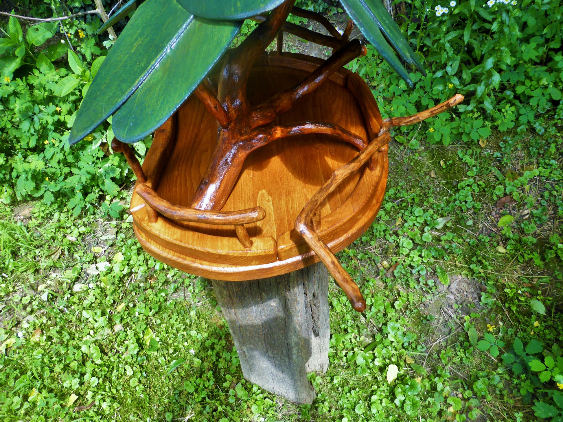 Vogelfutterhaus mit grünem Dach Handarbeit - BalkanwoodDesign Handmade