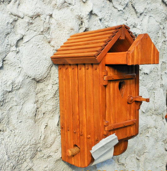 Toilettenpapierspender Klohaus  toilet paper dispenser - BalkanwoodDesign Handmade