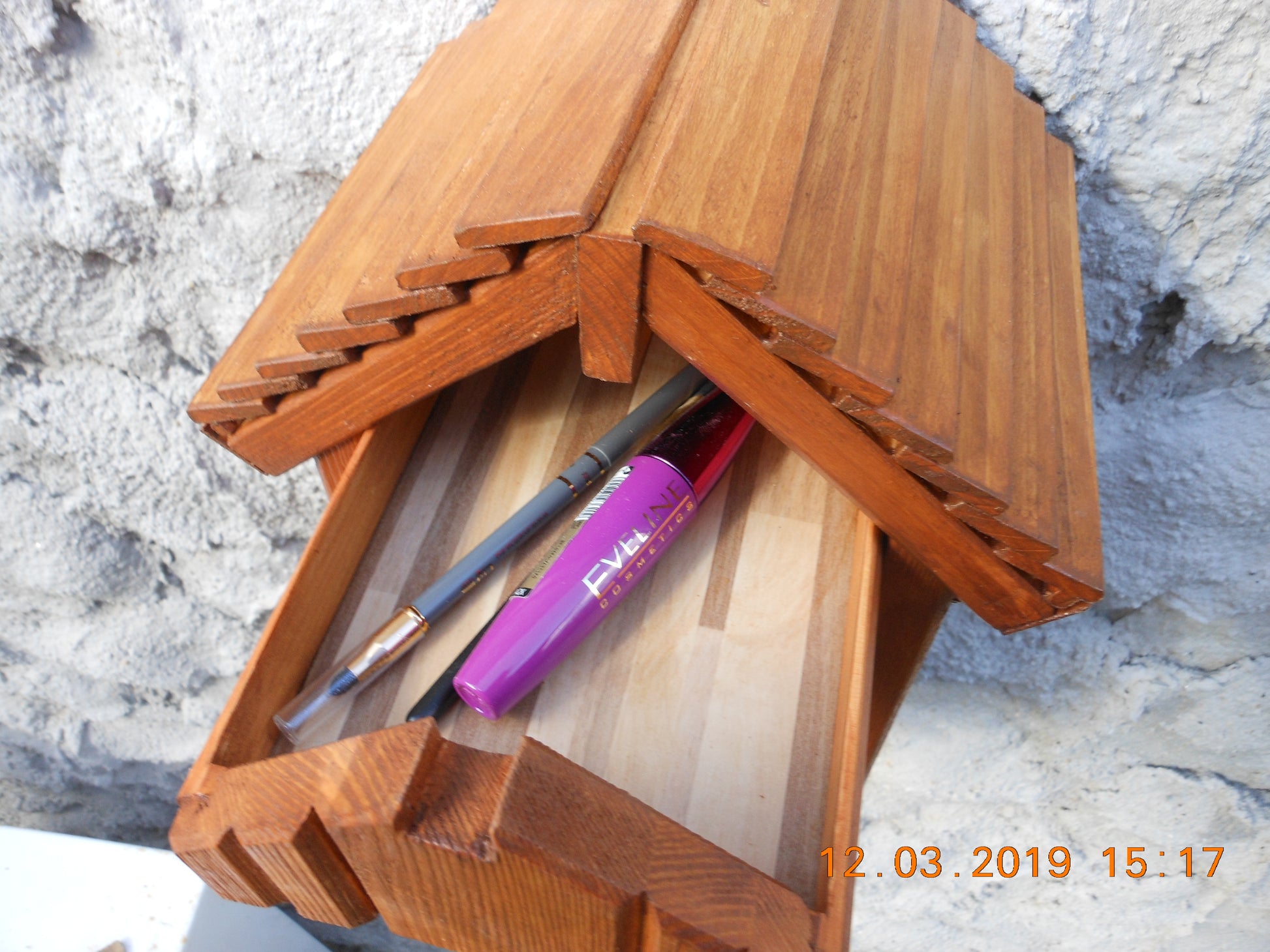 Toilettenpapierspender Klohaus  toilet paper dispenser - BalkanwoodDesign Handmade