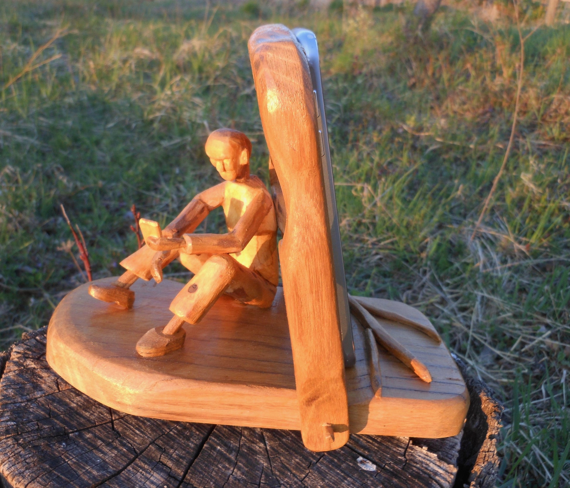 Smartphone – Halterung  Kunst am Smartphone  Smartphone holder  Art on the smartphone - BalkanwoodDesign Handmade