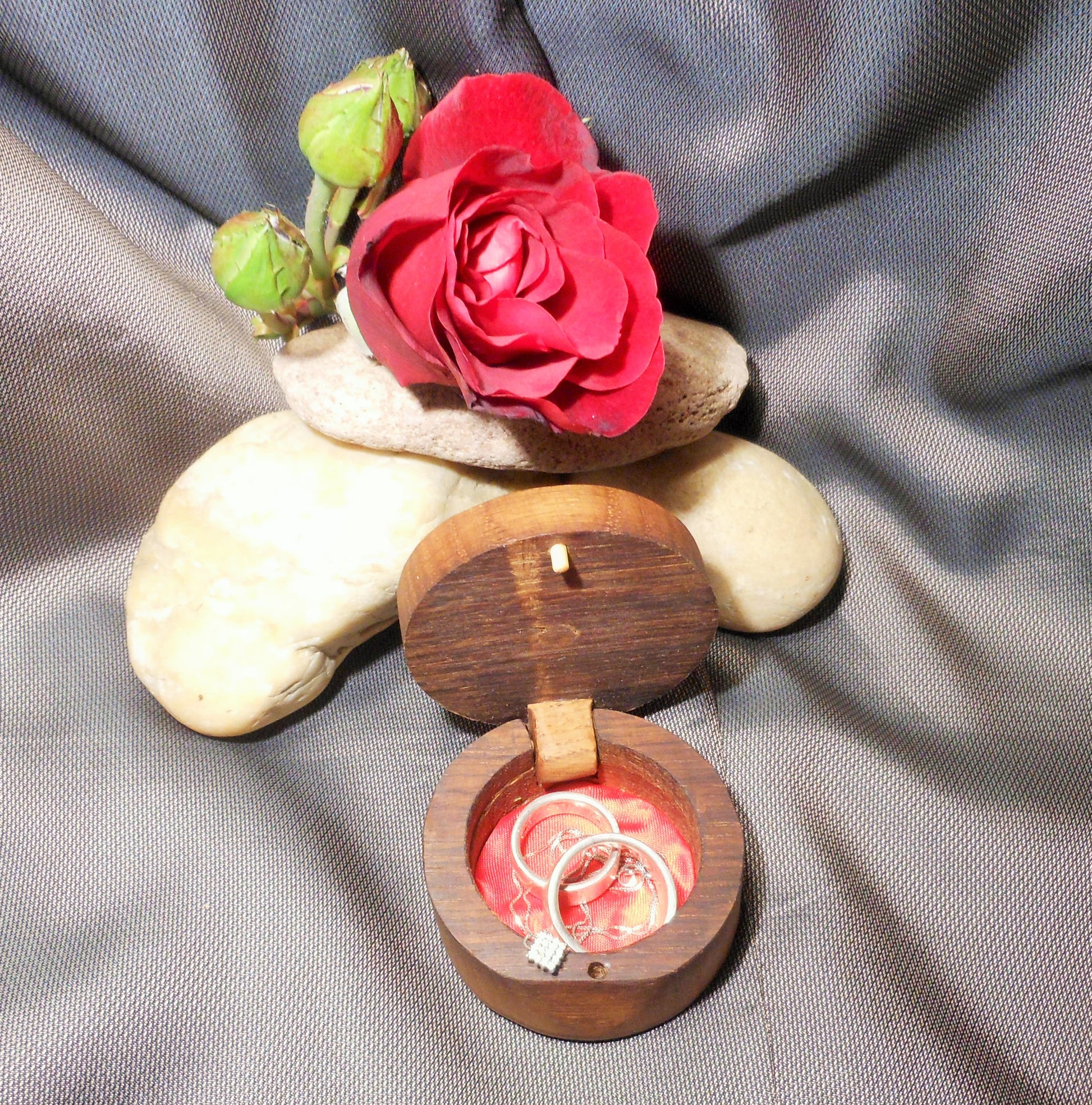 Ringdose  Hochzeit  Heiratsantrag  Ringbox Schmuckdose Geschenk Liebe Upcycling Handarbeit - BalkanwoodDesign Handmade