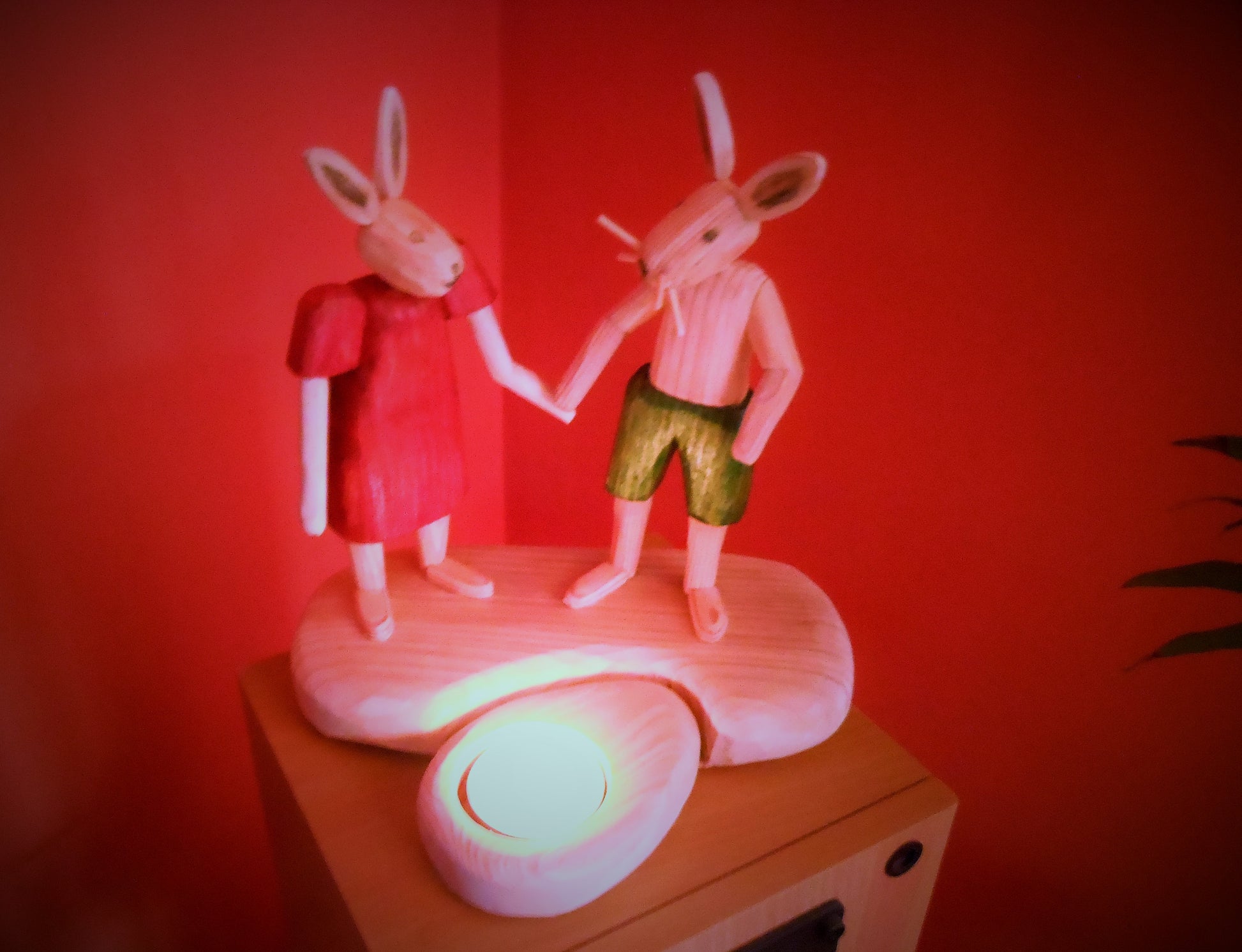 Osterhasen-Paar mit Teelicht Handarbeit upcycling Osterdeko Easter bunny in love - BalkanwoodDesign Handmade