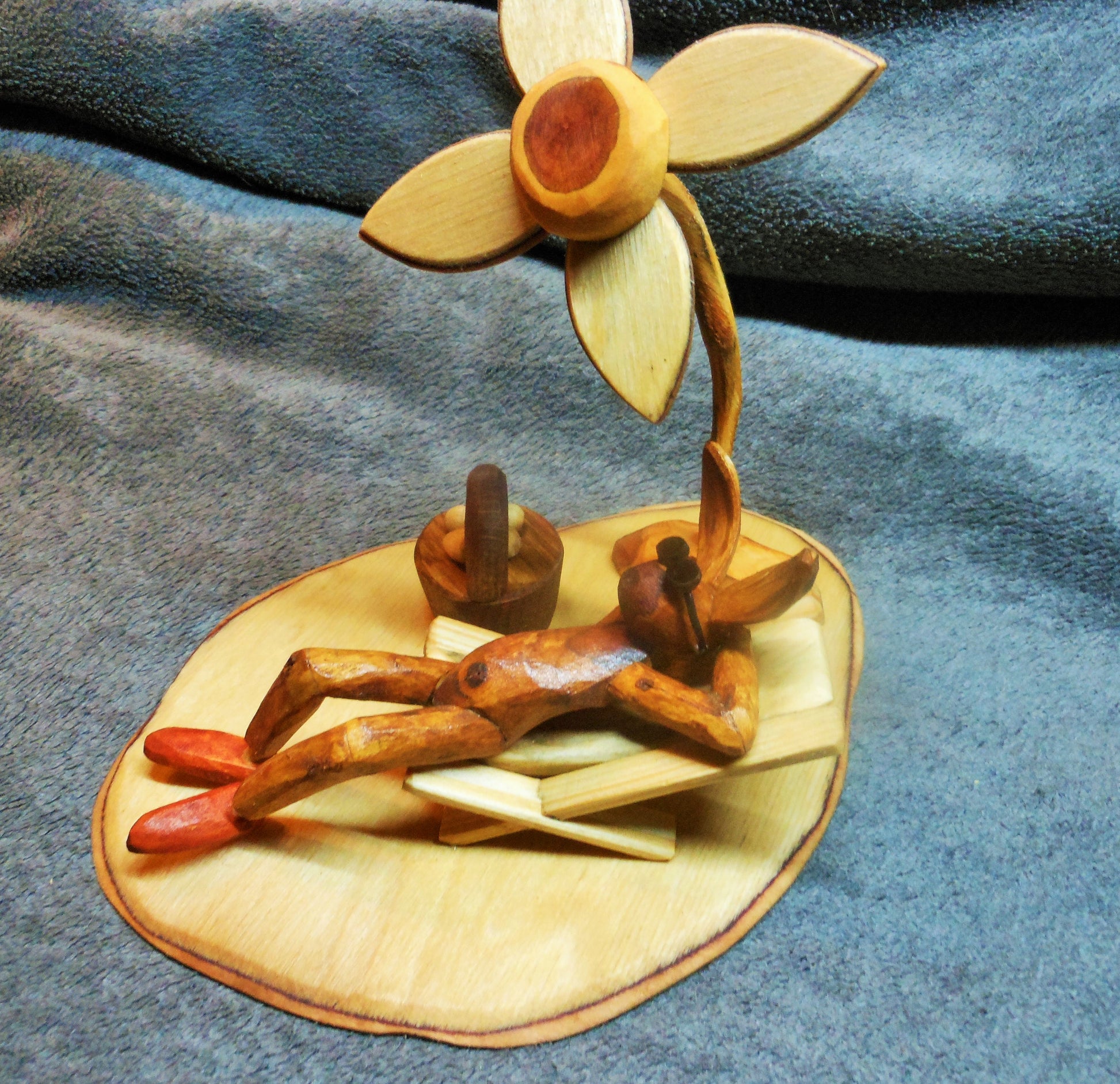 Osterhase  Hase im Liegestuhl  Ostern Osterdeko Easter Easterbunny Easter decoration - BalkanwoodDesign Handmade