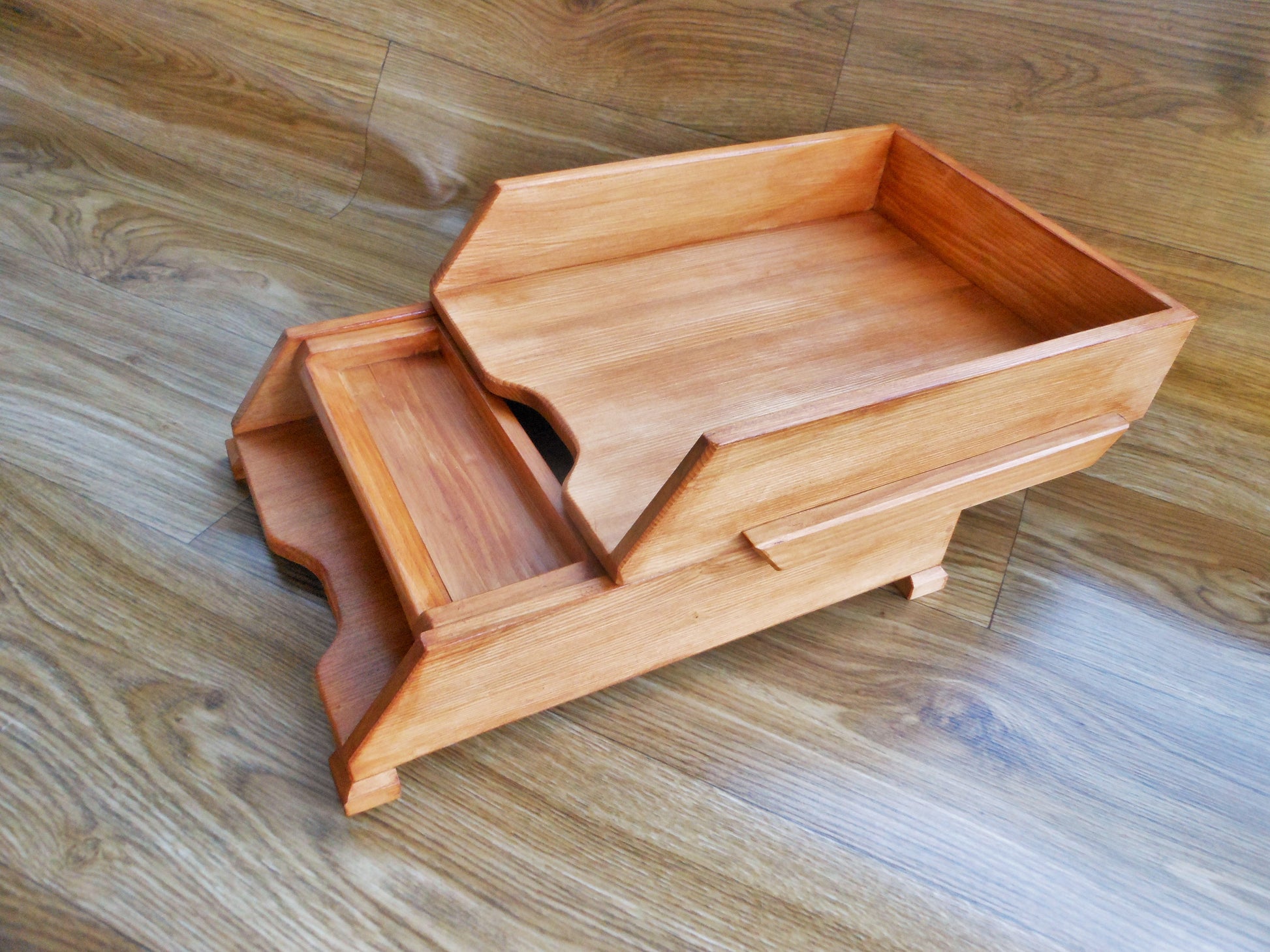 Schreibtischablagen mit Siftablage für A4-Format aus altem Nadelholz  Desk shelves with pen tray for A4 format from old coniferous wood - BalkanwoodDesign Handmade