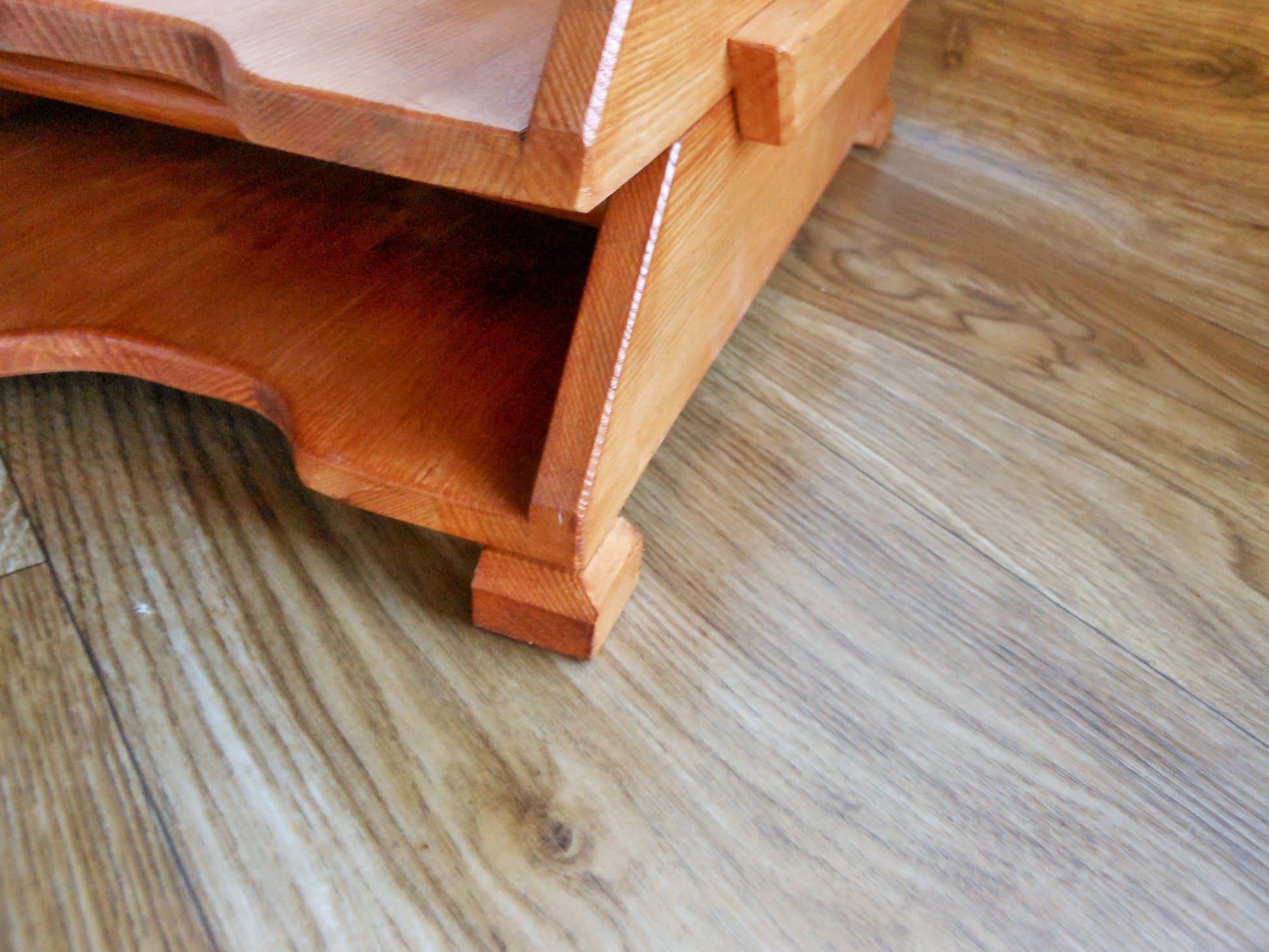 Schreibtischablagen mit Siftablage für A4-Format aus altem Nadelholz  Desk shelves with pen tray for A4 format from old coniferous wood - BalkanwoodDesign Handmade