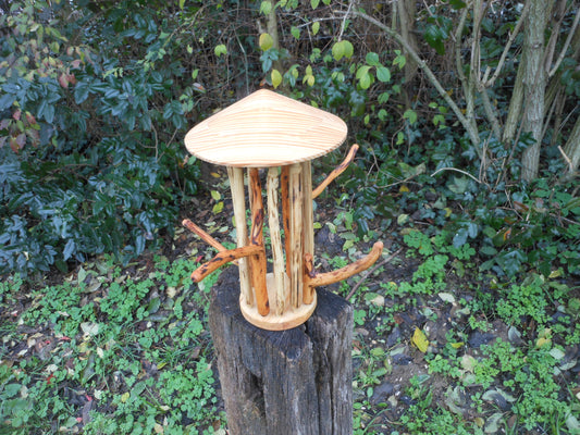 Meisenknödelhalter für Knödel ohne Netz mit Kegeldach  Suet ball holder for dumplings without a net with a cone roof - BalkanwoodDesign Handmade