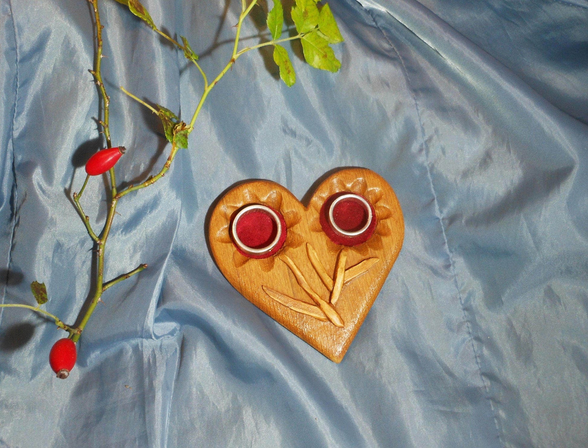 Ringkissen aus Holz  Herz  Hochzeit Trauzeuge Trauringe Eheringe Wooden Ring Pillow Heart Wedding Wedding  Wedding Rings - BalkanwoodDesign Handmade