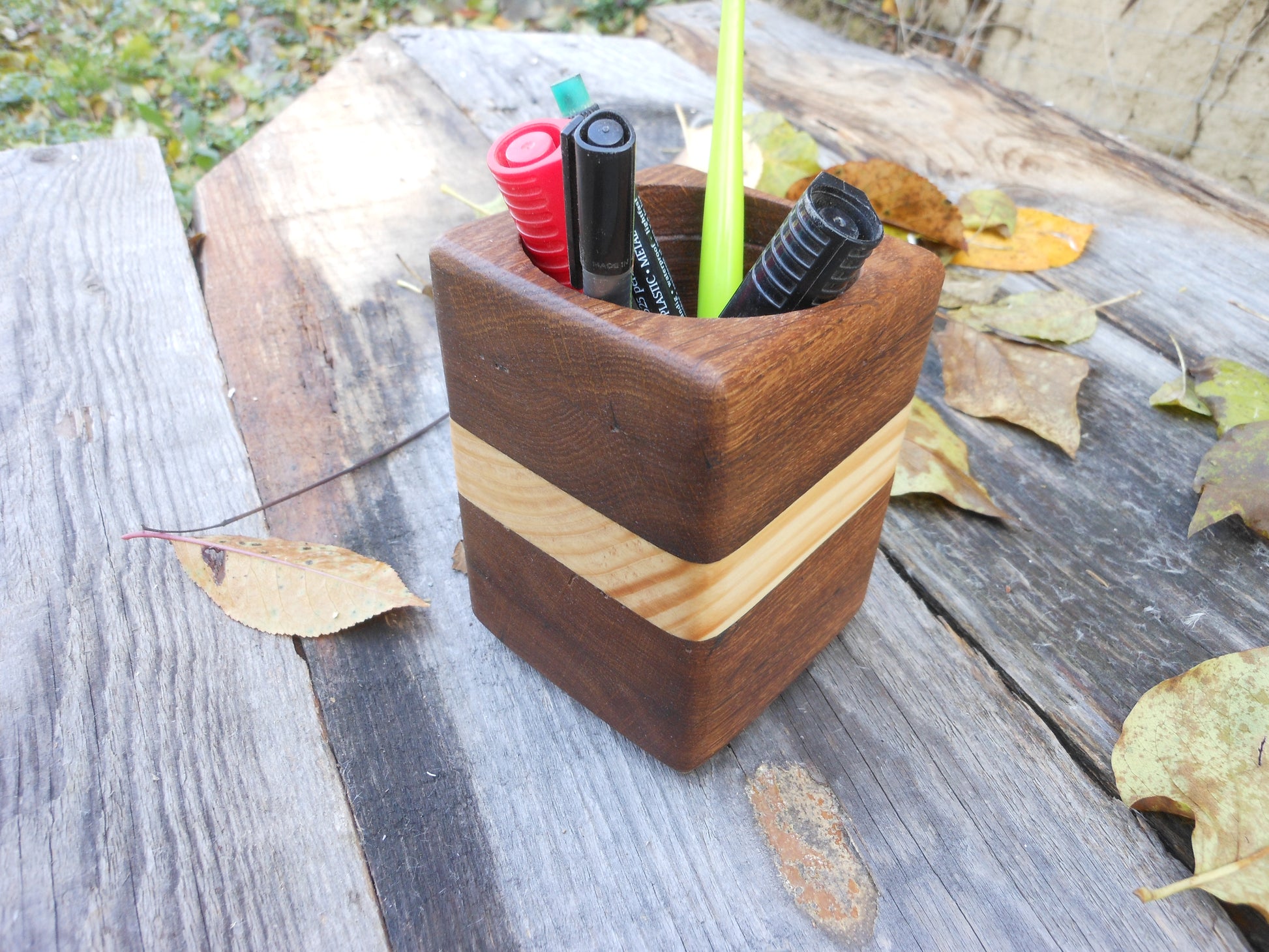 Stifthalter Penholder Holzbecher Eichenholz Handarbeit - BalkanwoodDesign Handmade