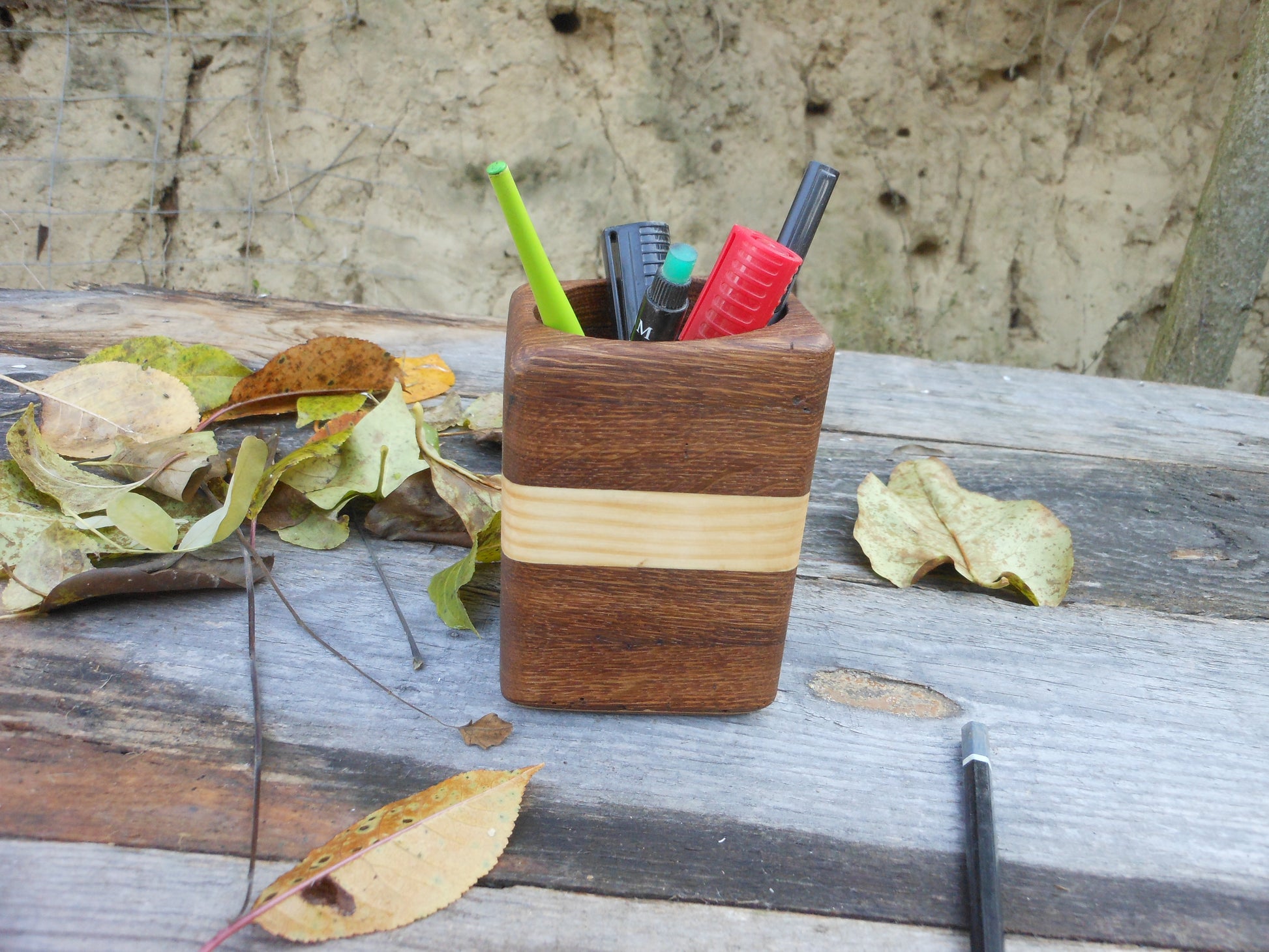 Stifthalter Penholder Holzbecher Eichenholz Handarbeit - BalkanwoodDesign Handmade