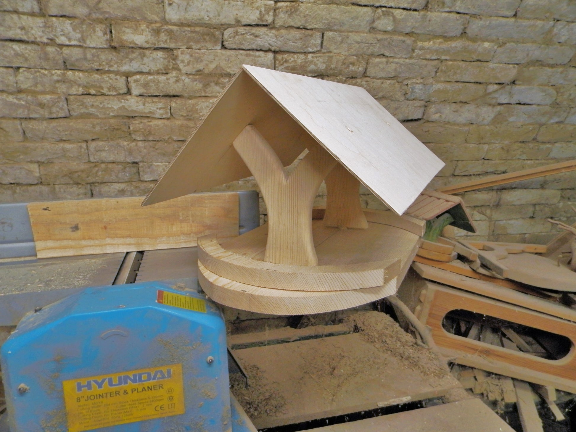 Vogelfutterhaus reine Handarbeit für große Gartenvögel - BalkanwoodDesign Handmade