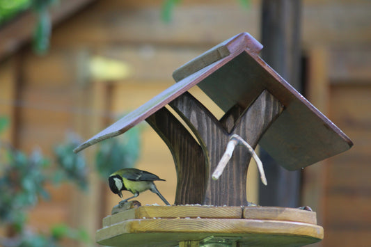 Vogelfutterhaus reine Handarbeit für große Gartenvögel - BalkanwoodDesign Handmade